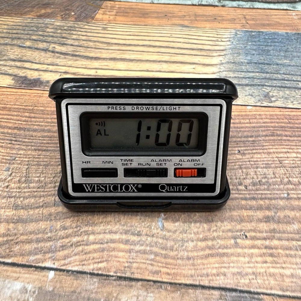Westclox Quartz Travelmate Digital Travel Alarm Clock Folding Vintage 1980s
